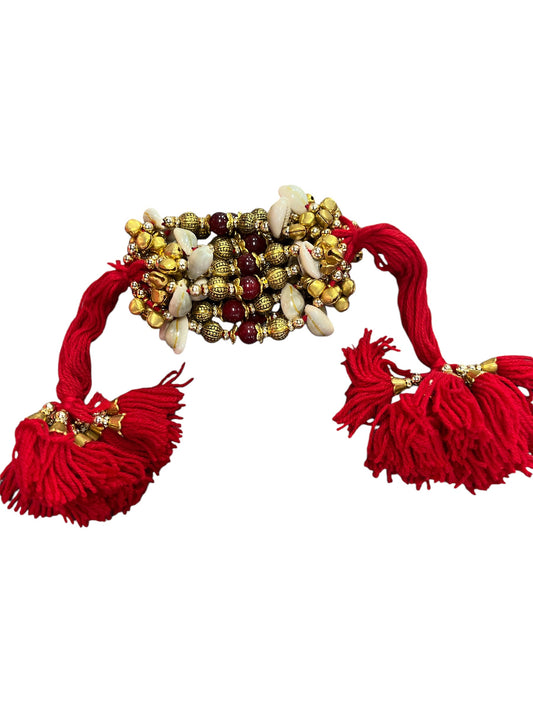 Red and gold Gaane with shells